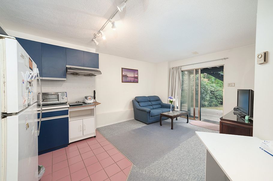 1931 Westview Drive North Vancouver, BC - 28