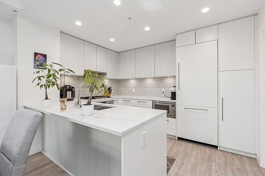 266 2035 Glenaire Drive North Vancouver, BC - 6