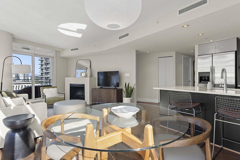 1505 1205 W Hastings Street Vancouver, BC - 2