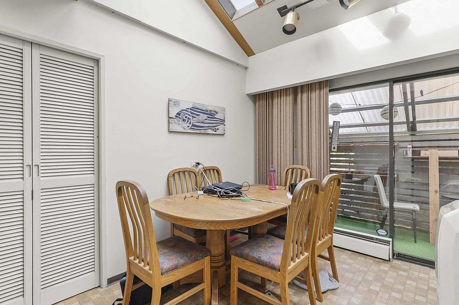 4564 W 11th Avenue Vancouver, BC - 13