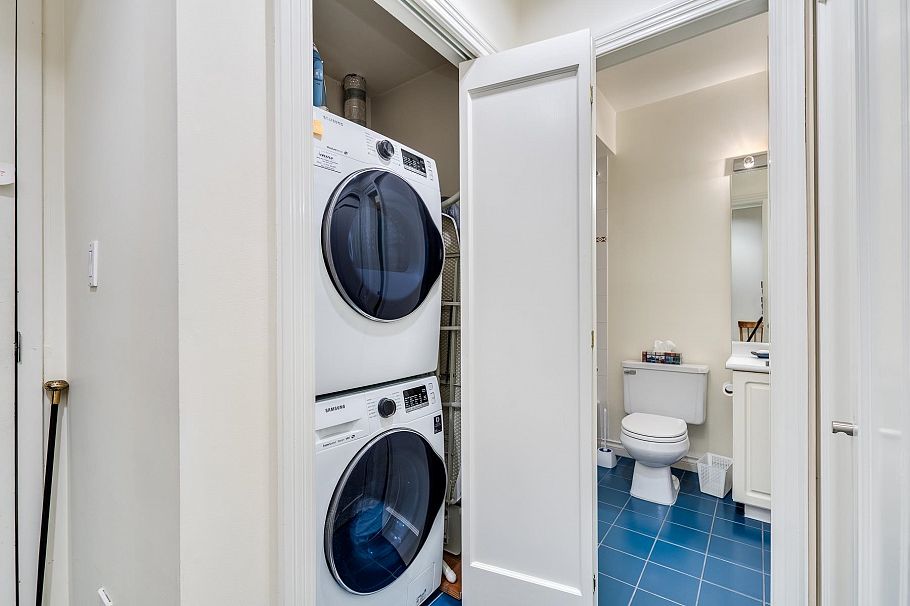 2352 W 7th Avenue Vancouver, BC - 29