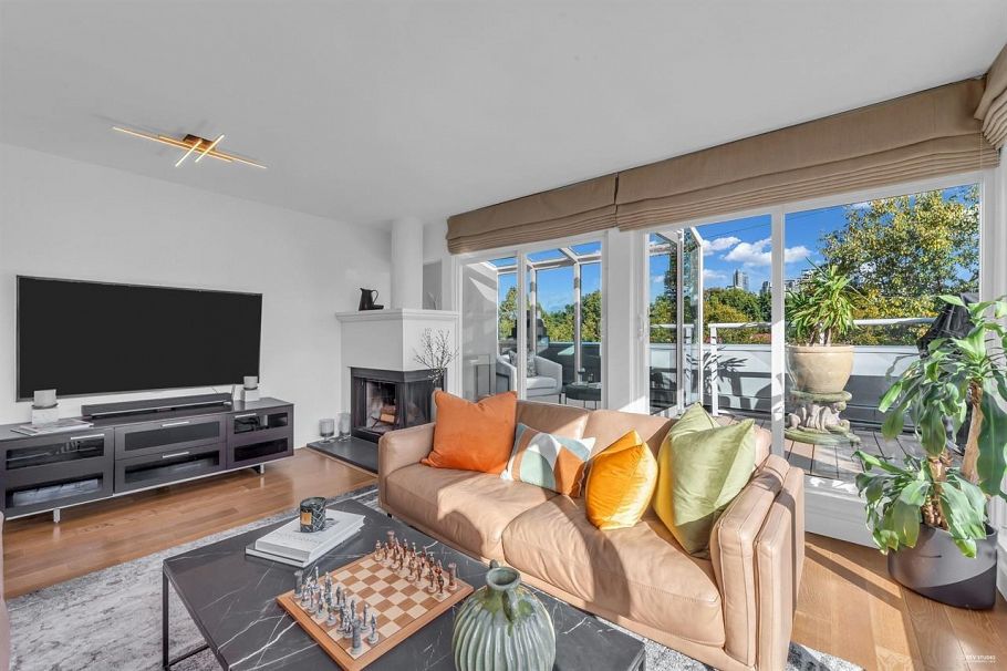 2243 Oak Street Vancouver, BC - 7