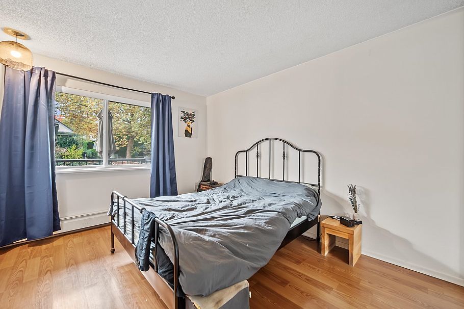 229 2033 Triumph Street Vancouver, BC - 11