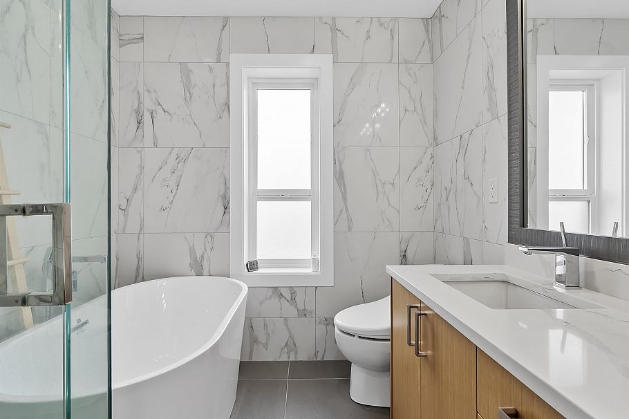 2699 E 7th Avenue Vancouver, BC - 14