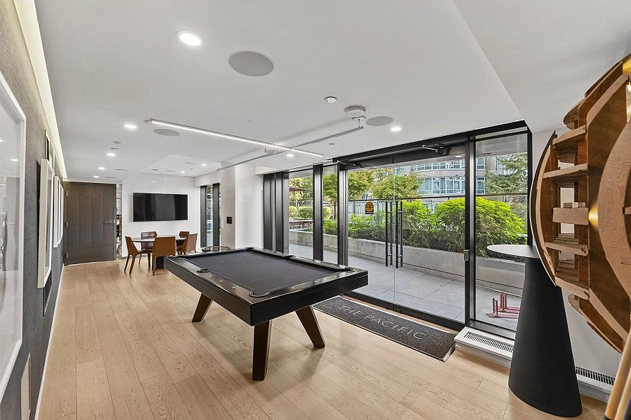 2403 889 Pacific Street Vancouver, BC - 23