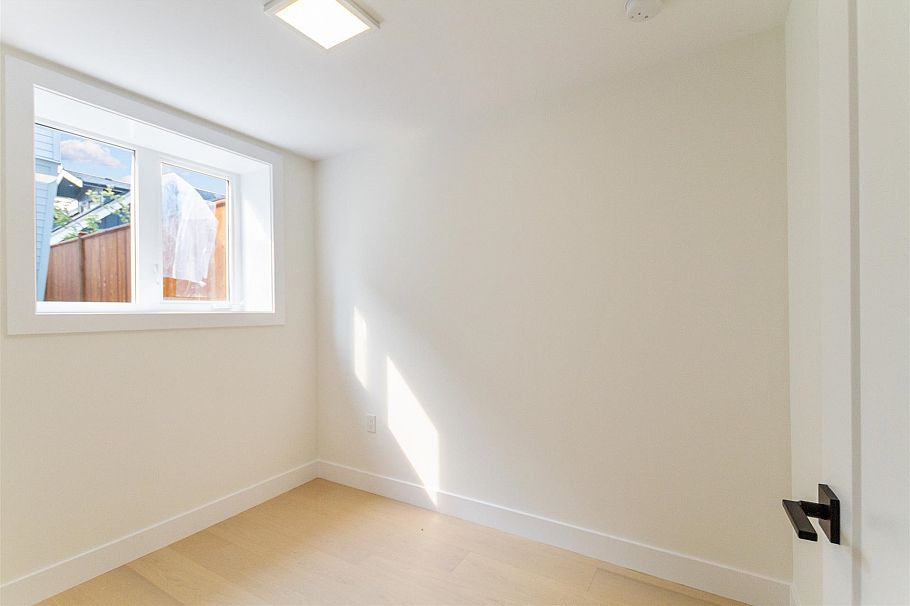 1924 William Street Vancouver, BC - 12