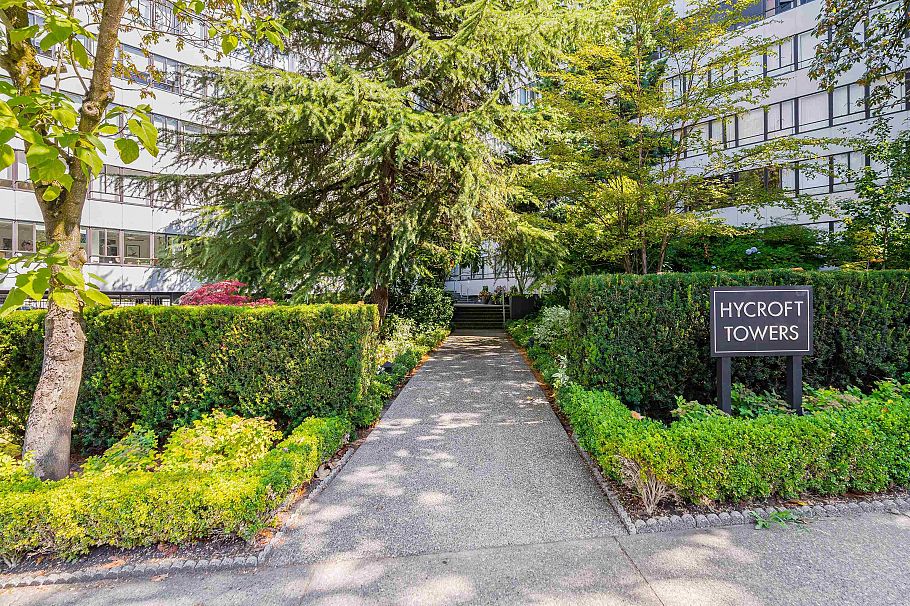 310 1445 Marpole Avenue Vancouver, BC - 33