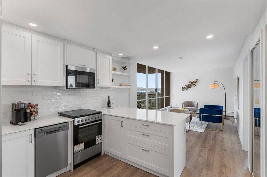 1710 2016 Fullerton Avenue North Vancouver, BC - 2