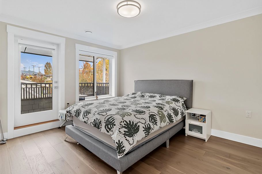 2699 E 7th Avenue Vancouver, BC - 12