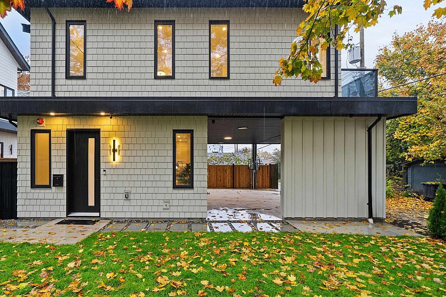 323 N Kamloops Street Vancouver, BC - 19