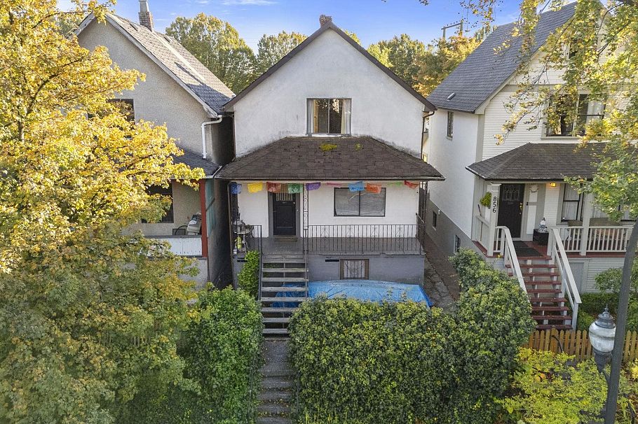 858 Union Street Vancouver, BC - 2