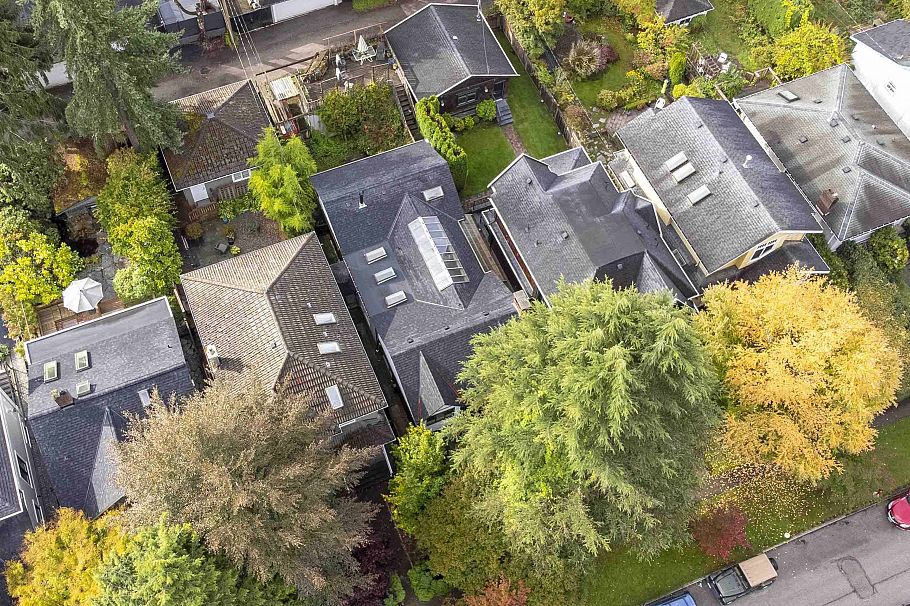 4564 W 11th Avenue Vancouver, BC - 24