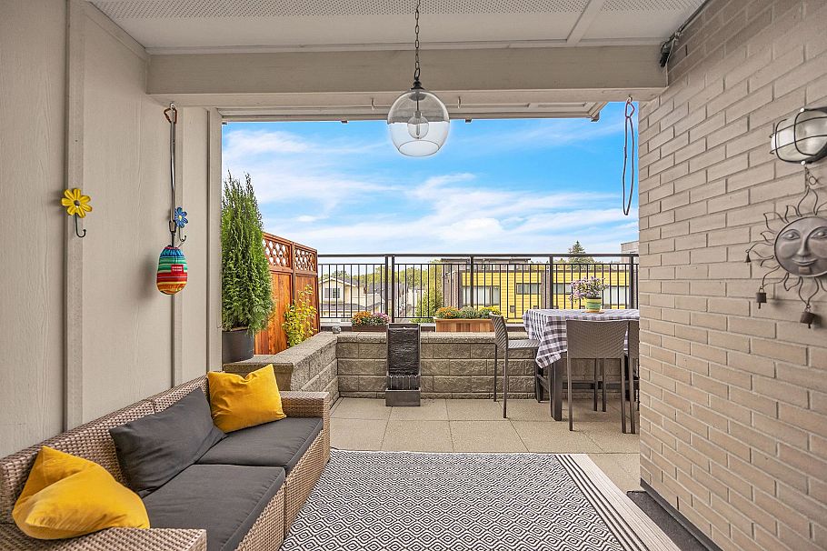 205 2239 Kingsway Boulevard Vancouver, BC - 1