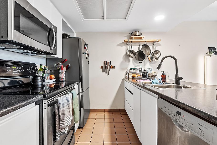 404 1159 Main Street Vancouver, BC - 6