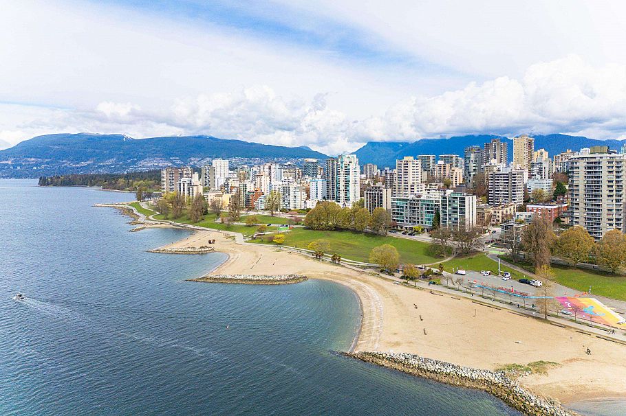 311 1040 Pacific Street Vancouver, BC - 1