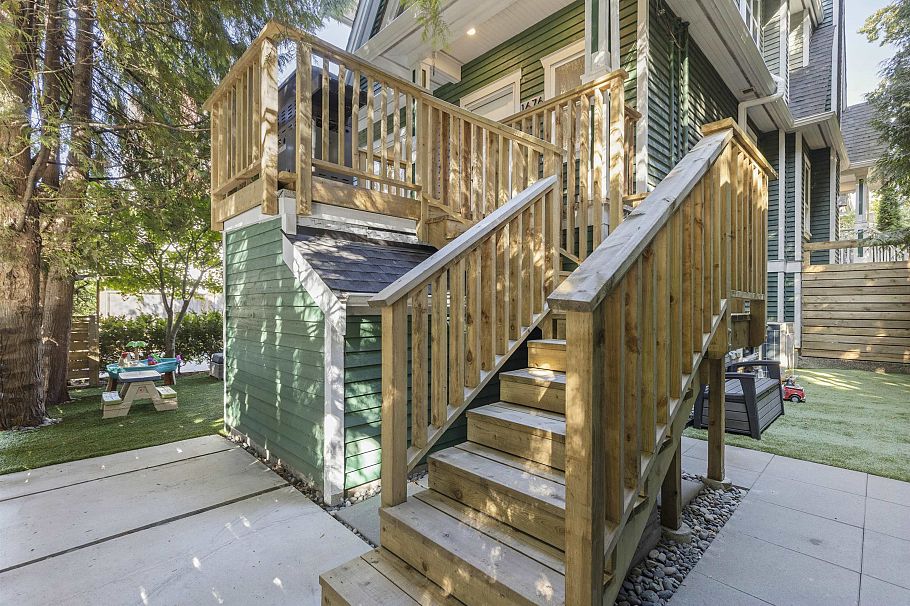 1676 Victoria Drive Vancouver, BC - 4