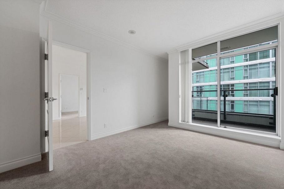 403 162 Victory Ship Way North Vancouver, BC - 23