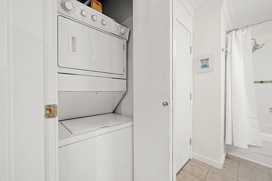 207 1388 Nelson Street Vancouver, BC - 15