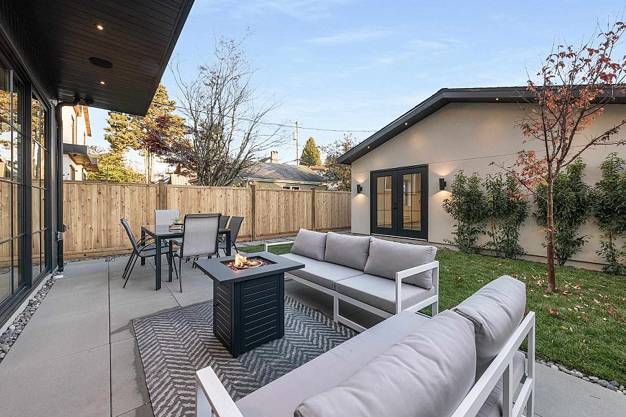 2 240 E 37th Avenue Vancouver, BC - 36