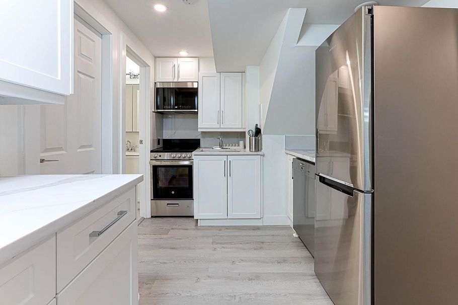 4254 Caddy Road North Vancouver, BC - 32