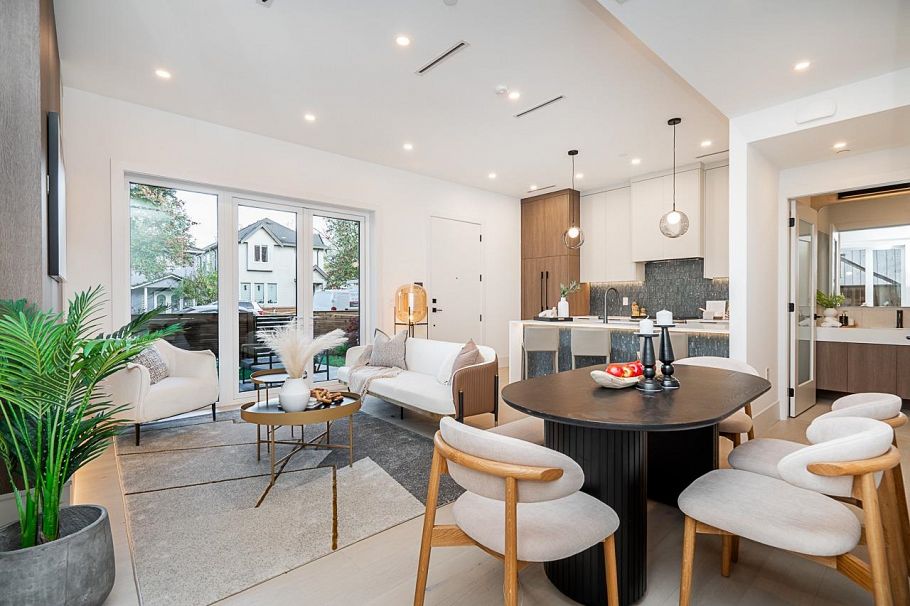 1 2460 Adanac Street Vancouver, BC - 9