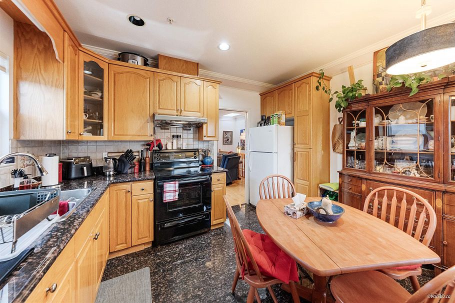 5093 Highgate Street Vancouver, BC - 13