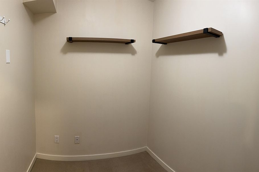 215 1503 W 65th Avenue Vancouver, BC - 4