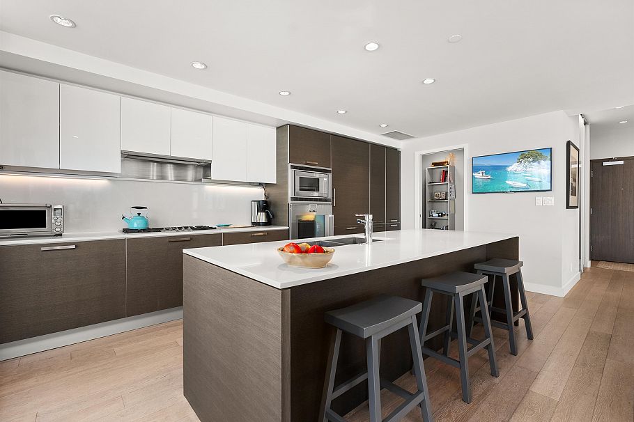 901 1409 W Pender Street Vancouver, BC - 9