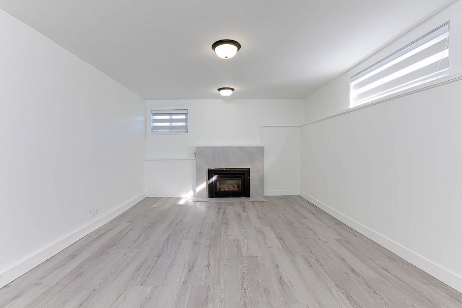 4254 Caddy Road North Vancouver, BC - 28