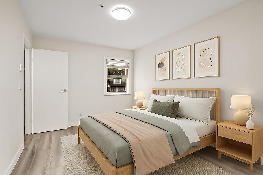 203 1615 Frances Street Vancouver, BC - 9