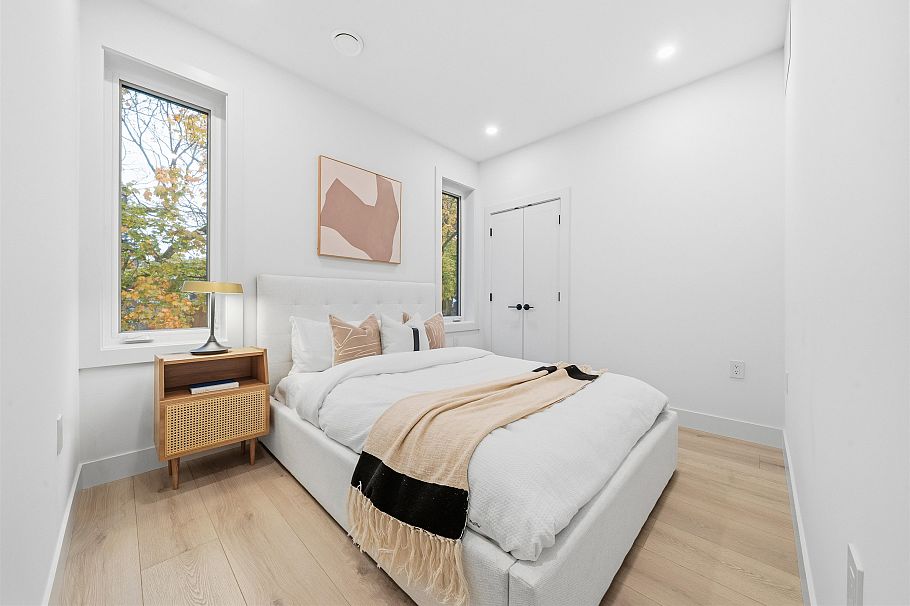 323 N Kamloops Street Vancouver, BC - 15