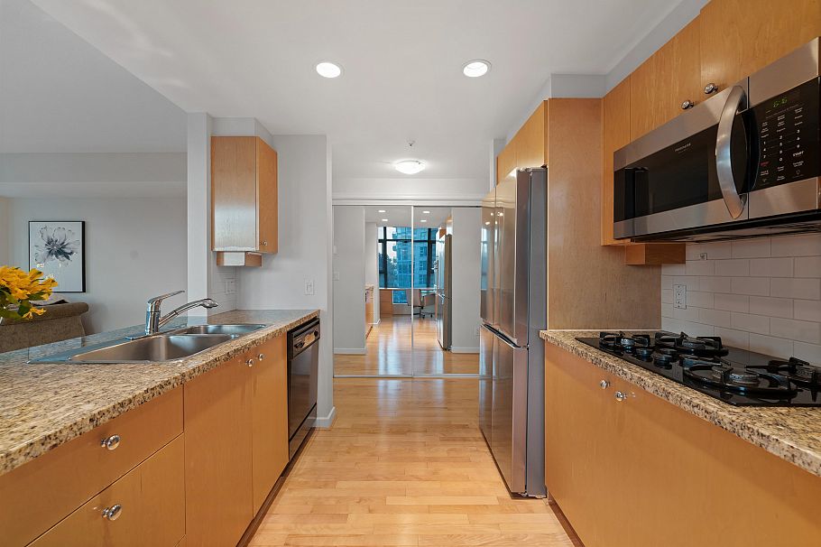 504 1790 Bayshore Drive Vancouver, BC - 20