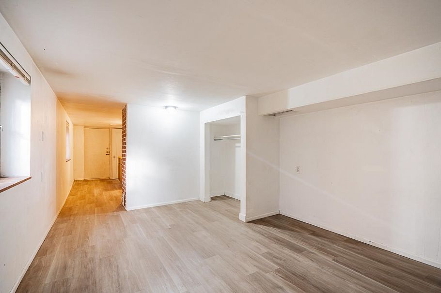 869 W 60th Avenue Vancouver, BC - 7