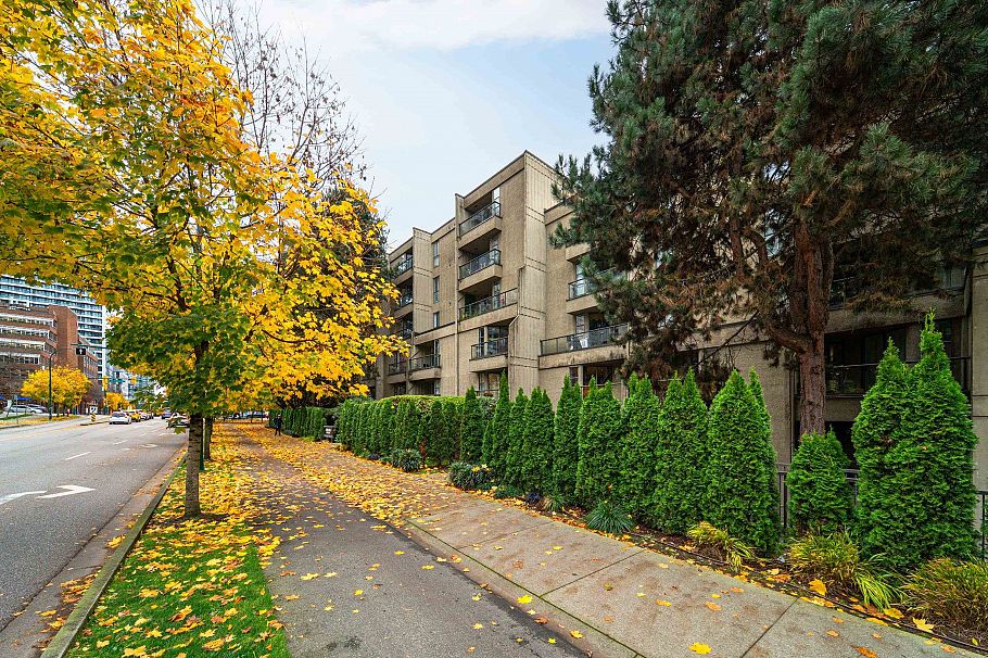 311 1040 Pacific Street Vancouver, BC - 20