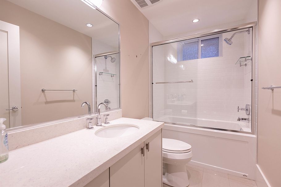 8150 French Street Vancouver, BC - 16