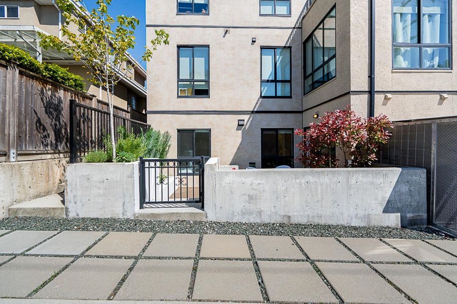 1505 W 60th Avenue Vancouver, BC - 25