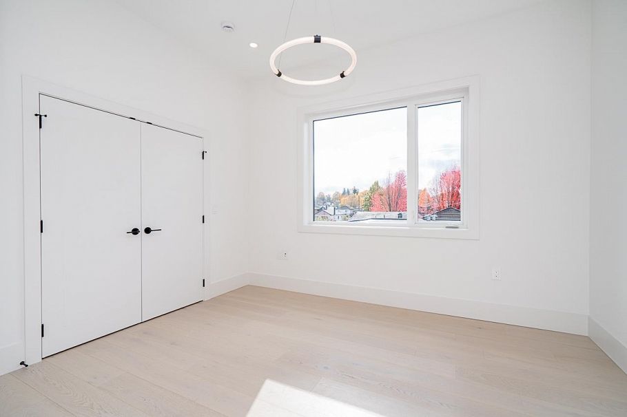 2 2460 Adanac Street Vancouver, BC - 27