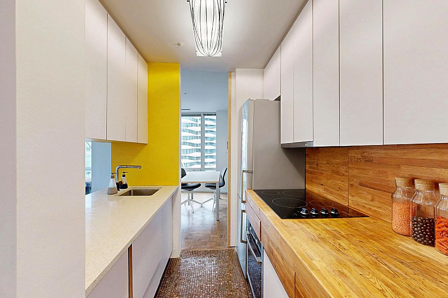 1207 989 Nelson Street Vancouver, BC - 3