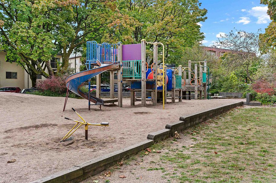 305 8775 Cartier Street Vancouver, BC - 28