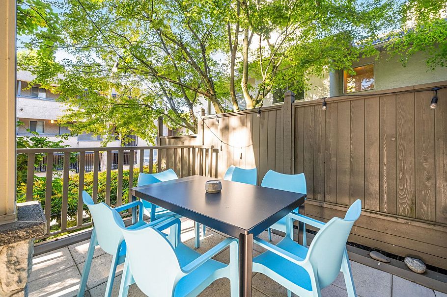 207 1388 Nelson Street Vancouver, BC - 18