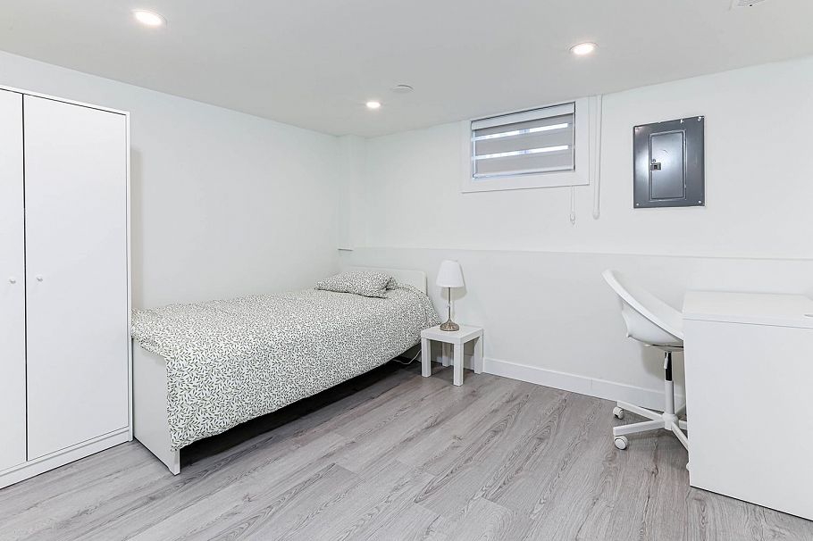 4254 Caddy Road North Vancouver, BC - 30