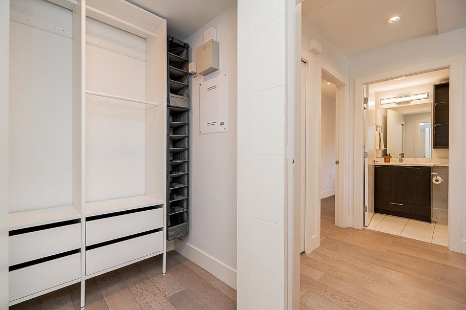 1505 W 60th Avenue Vancouver, BC - 18