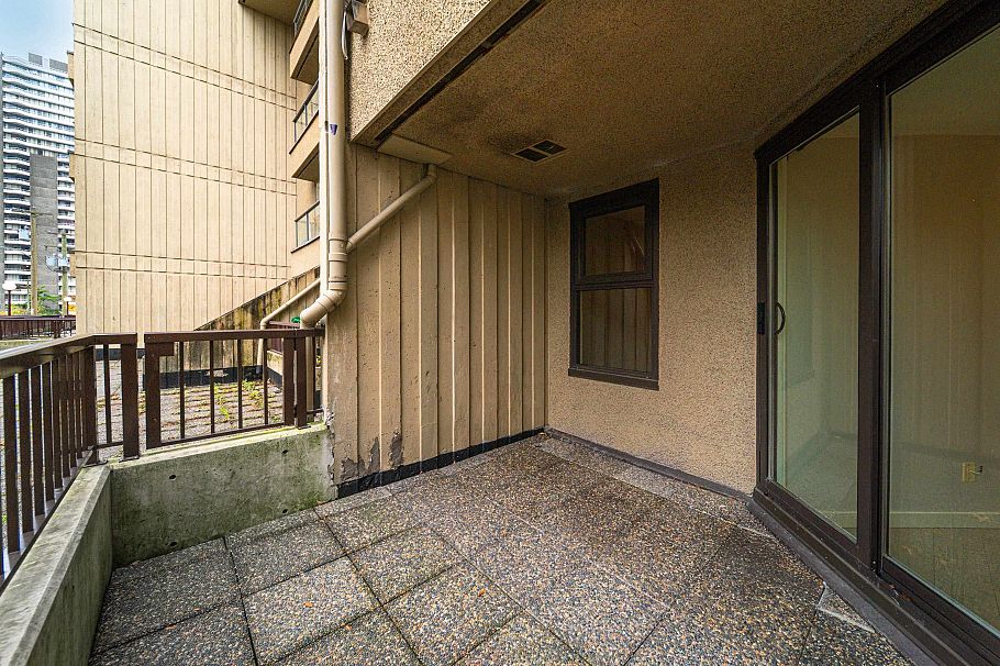 311 1040 Pacific Street Vancouver, BC - 13