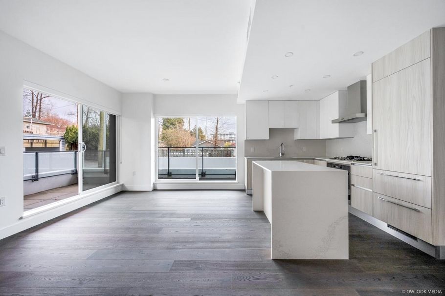 105 477 W 59th Avenue Vancouver, BC - 3