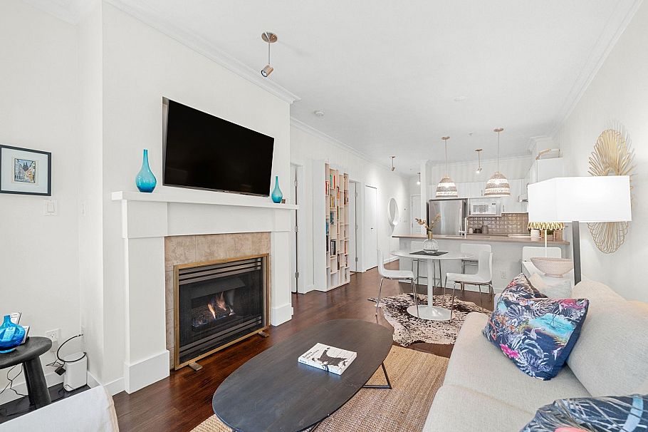 207 1388 Nelson Street Vancouver, BC - 5