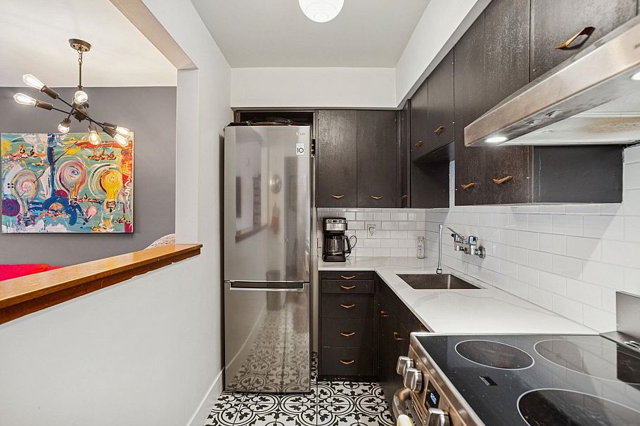 204 1050 Chilco Street Vancouver, BC - 6