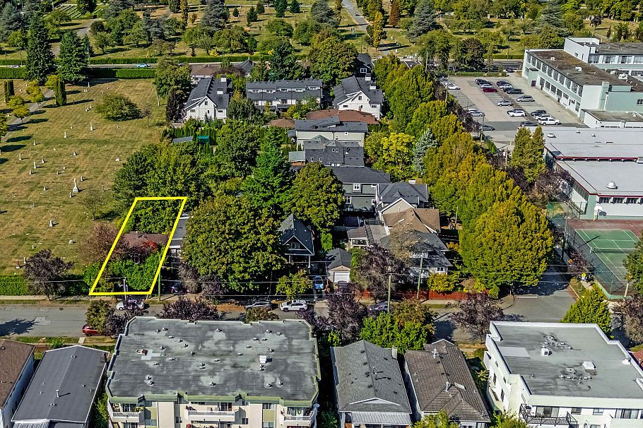 467 E 43rd Avenue Vancouver, BC - 7