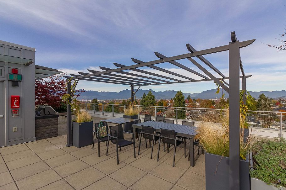 302 2435 Kingsway Vancouver, BC - 24