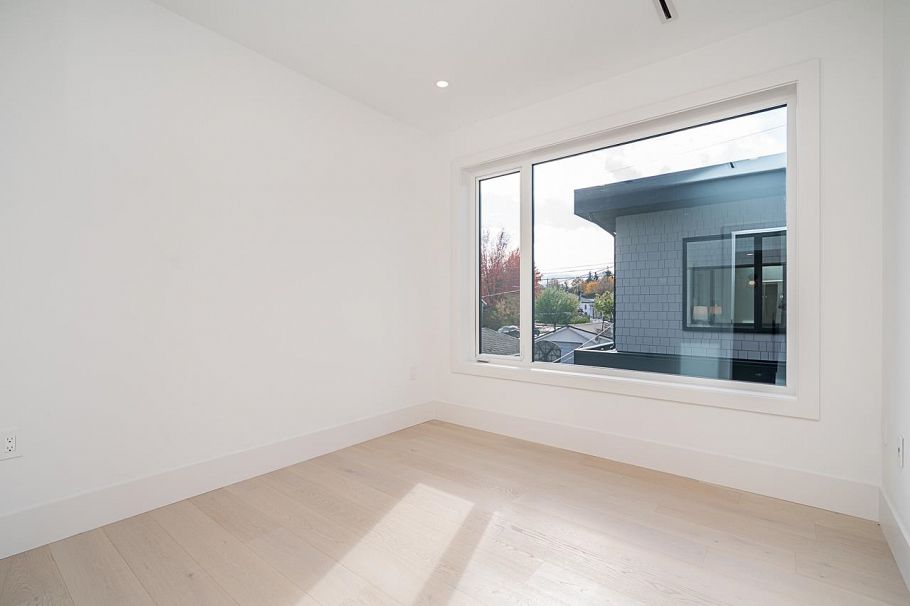 2 2460 Adanac Street Vancouver, BC - 15