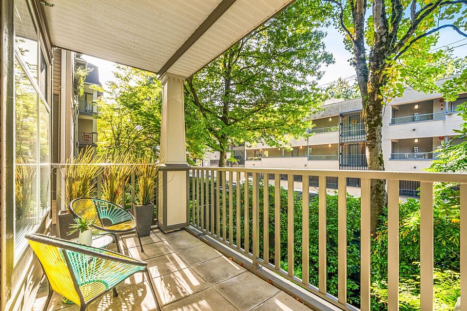 207 1388 Nelson Street Vancouver, BC - 17